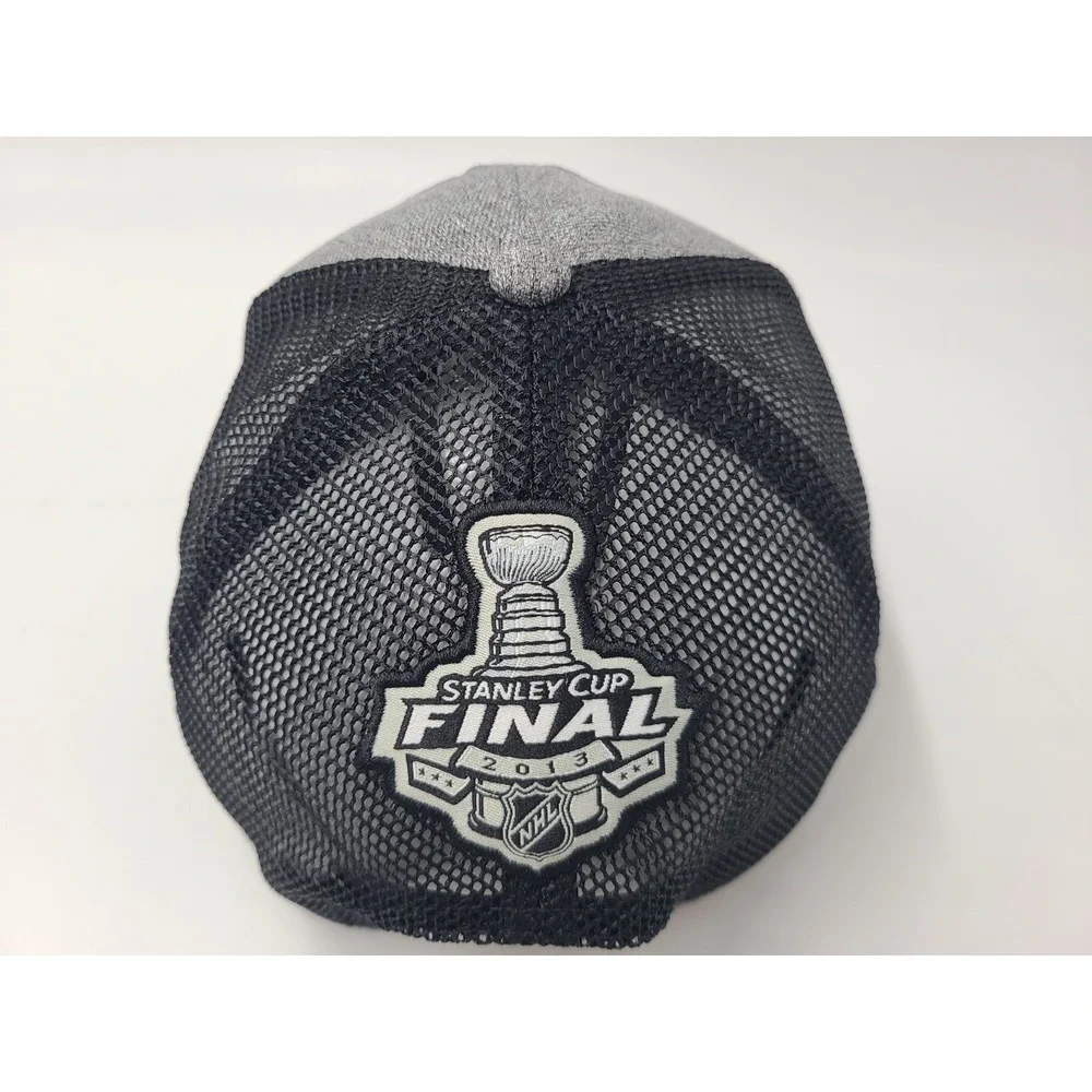 Chicago Blackhawks 2013 Stanley Cup Champions Mesh Snapback (Fits Small) Hat Cap